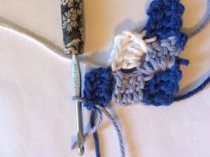 gingham crochet pillow