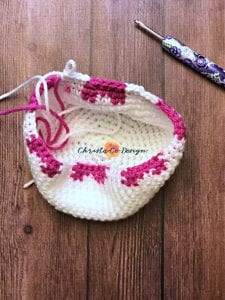 picture of next round of hearts hat close up