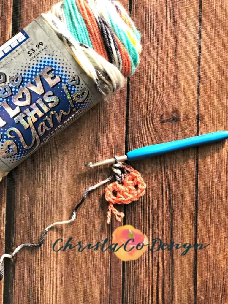 picture of how to triangle scarf