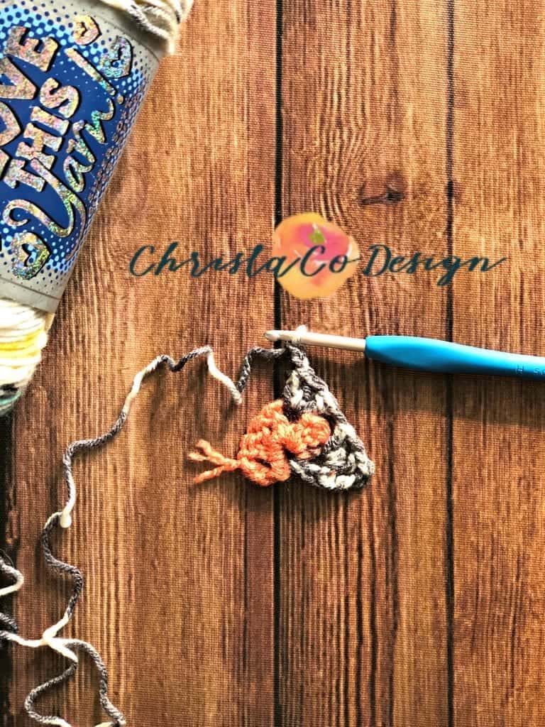picture of crochet triangle scarf tutorial