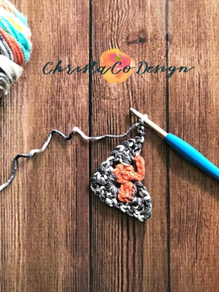 picture of tutorial triangle scarf