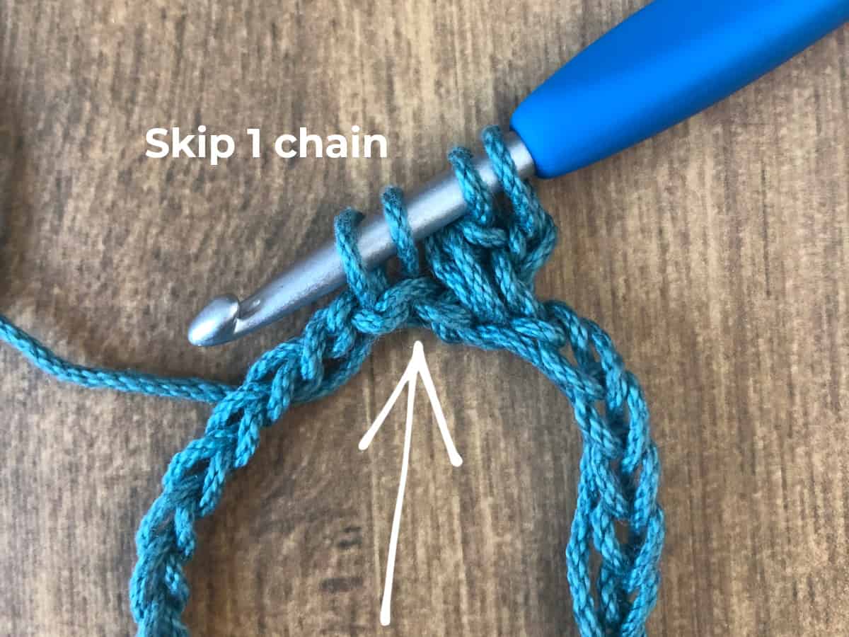 4 loops on hook with skipped chain between.