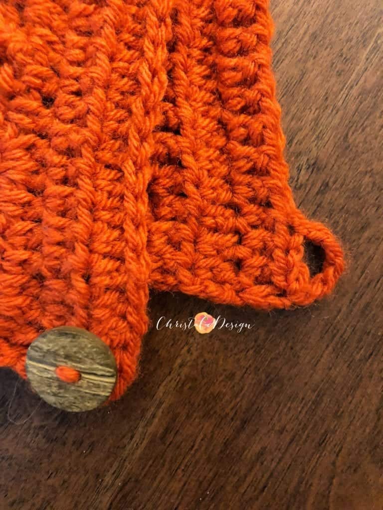 picture of how to crochet a button hole