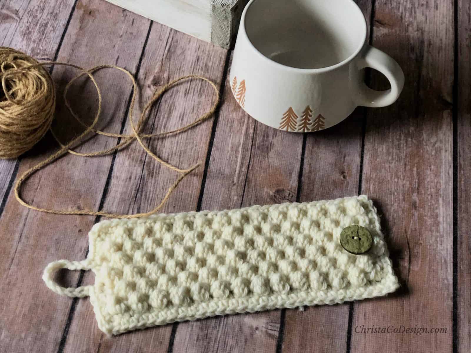 Crochet the Berry Christmas Cup Cozy with the Free Pattern