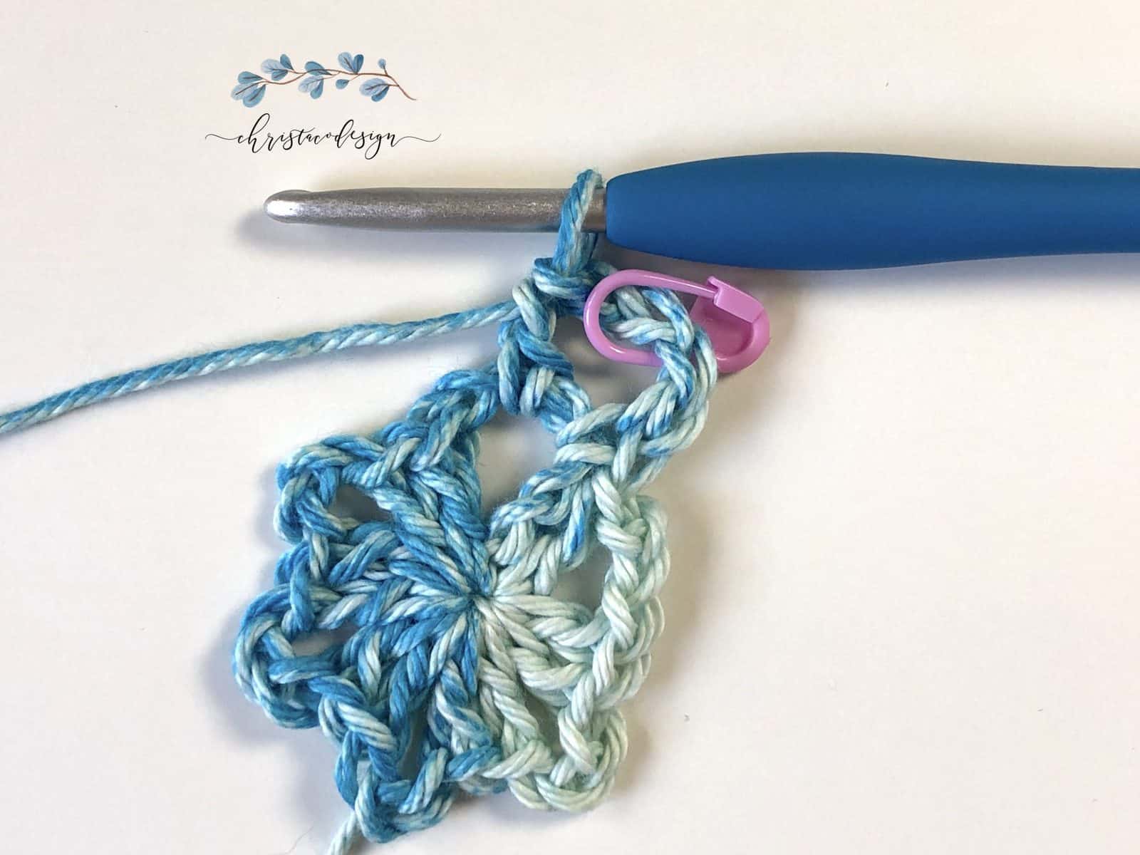 Next v arch of round 2 crochet tote tutorial.