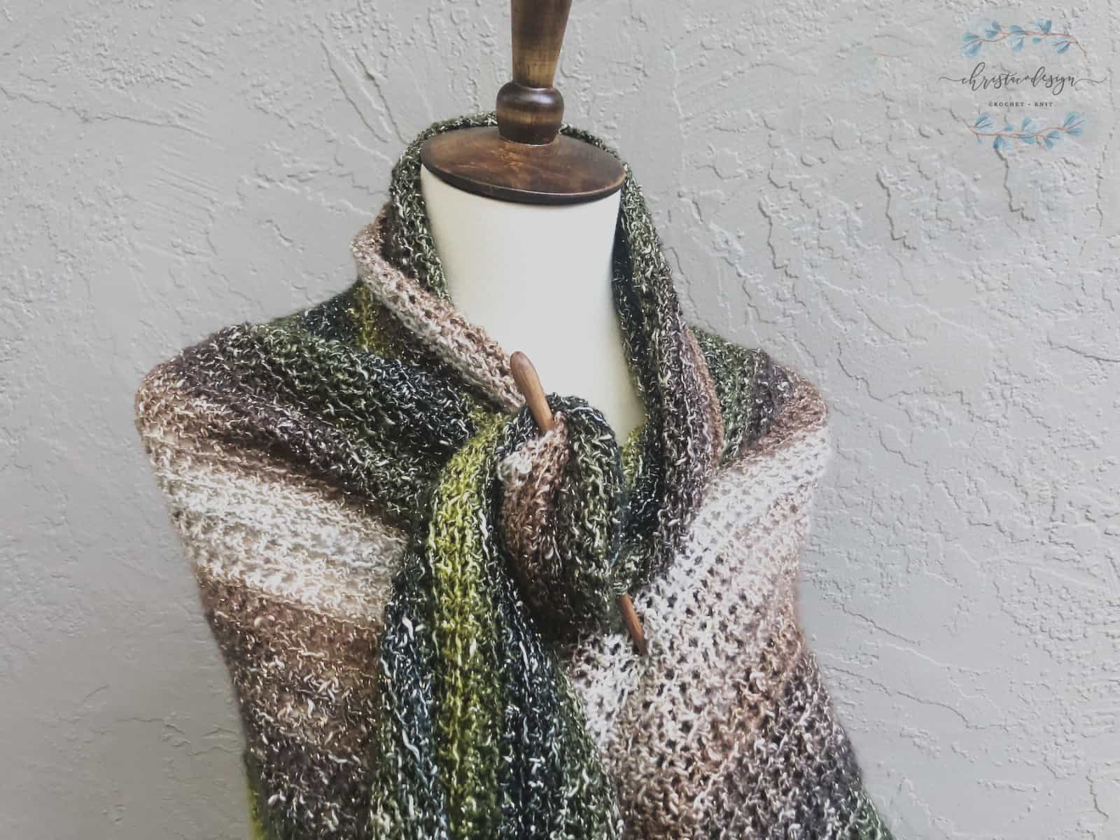 picture of green summer shawl with wood pin