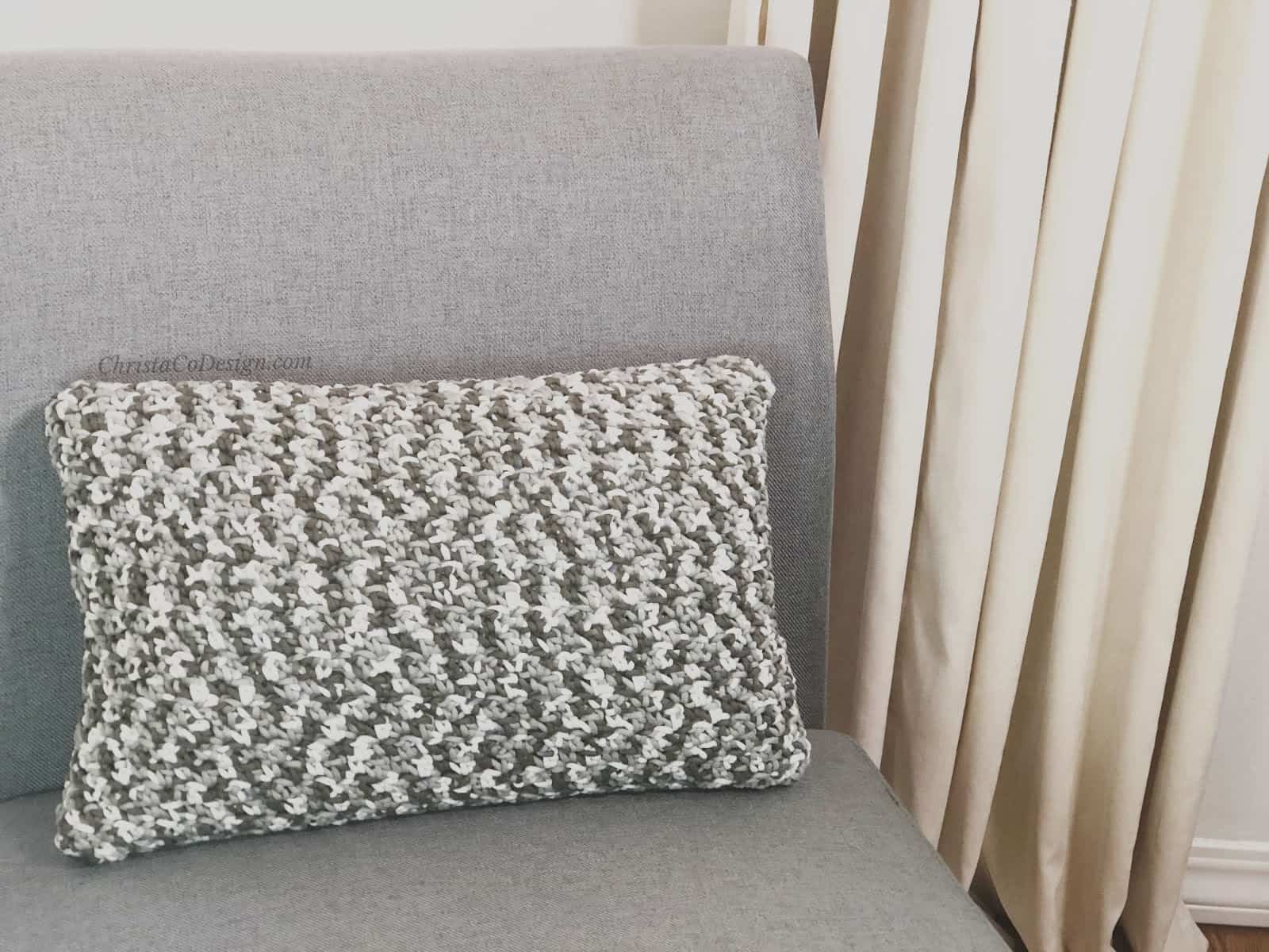 Lombardy Pillow a Free Crochet Pillow Pattern