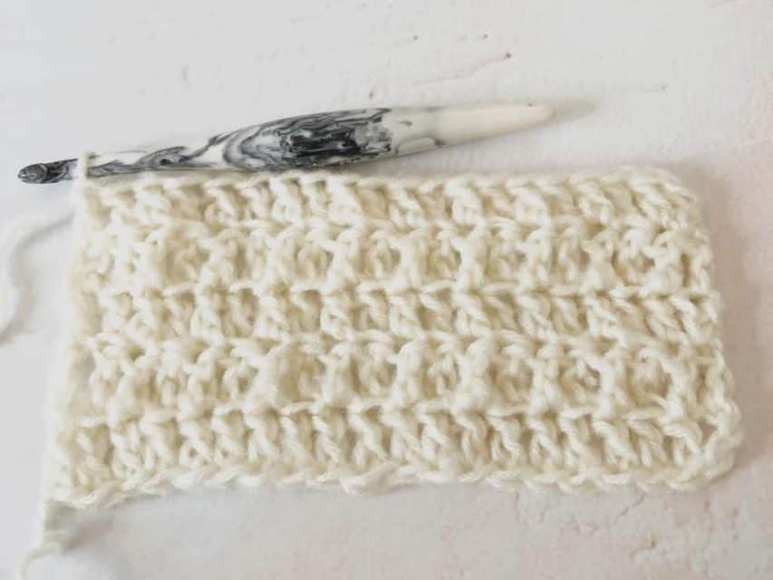 Easy Chunky Crochet Blanket Pattern: Ava Blanket - ChristaCoDesign