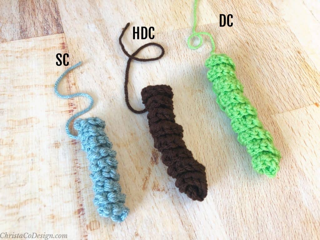 3 crochet curlicues in single crochet, half double crochet and double crochet.