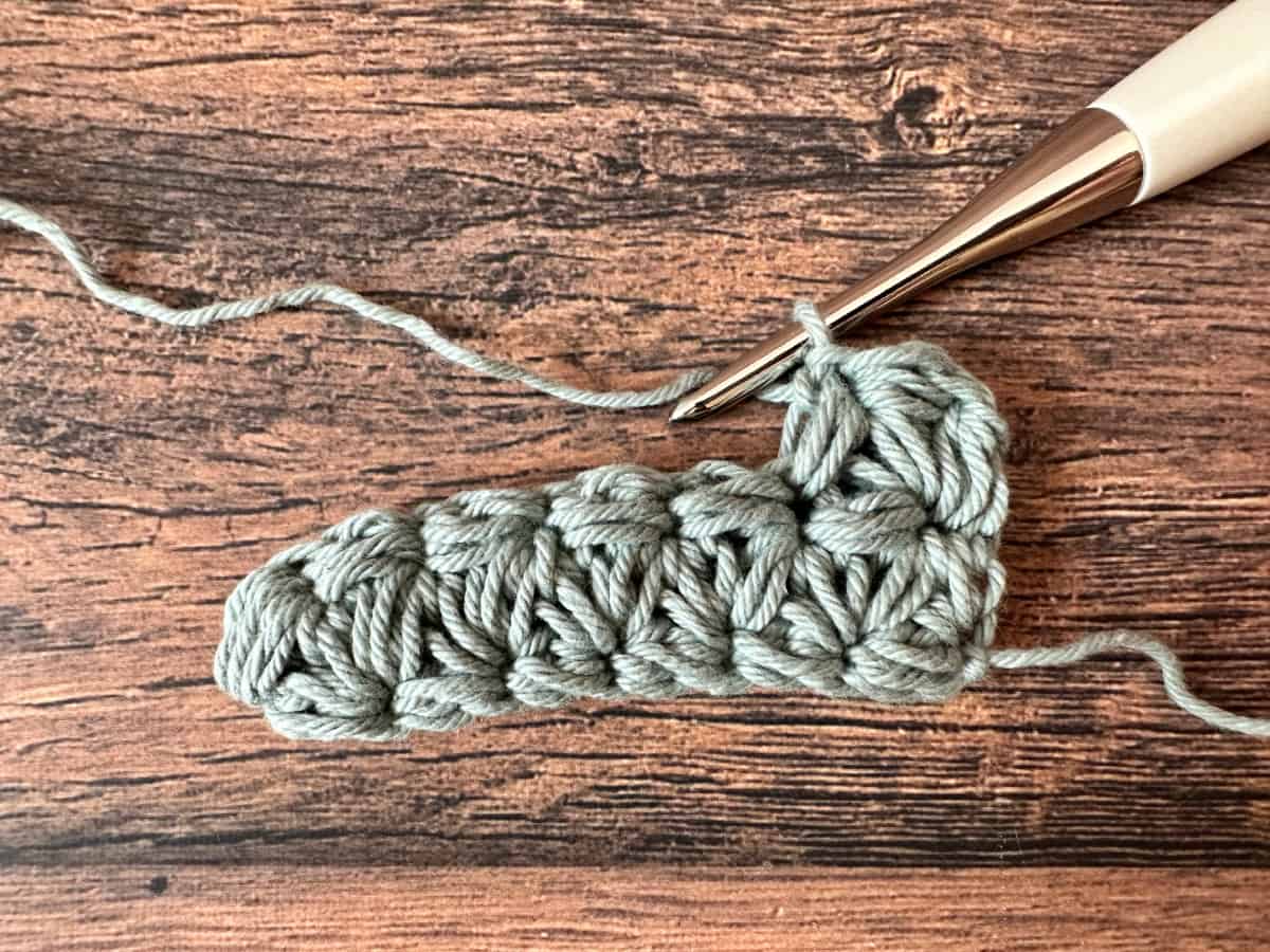 Complete jasmine crochet stitch.