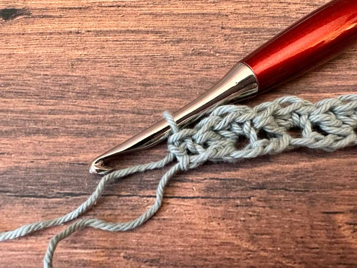 Single crochet in last stitch.