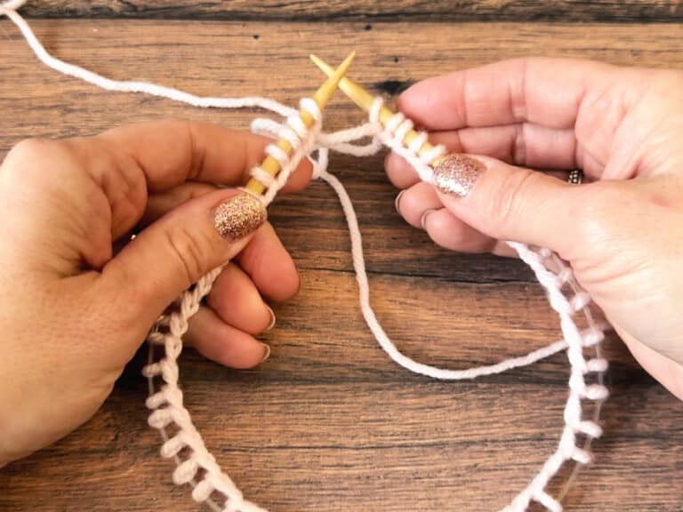 How To Knit A Hat In The Round With Worsted Weight Yarn - ChristaCoDesign